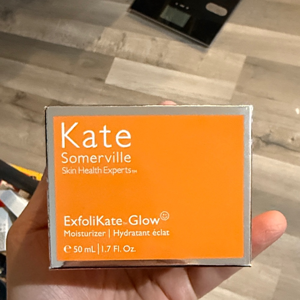 Kate Somerville ExfoliKate Glow Moisturizer - Vibrant Orange
